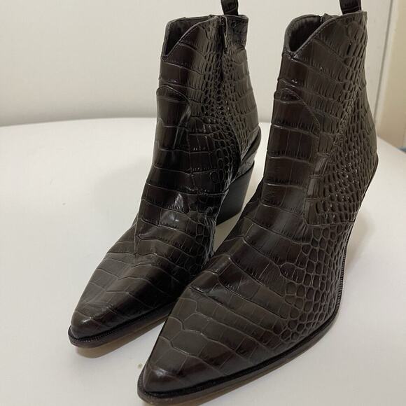 Gianni Bini Patent brown crocodile print ankle point toe western boots 9.5 - Picture 5 of 10